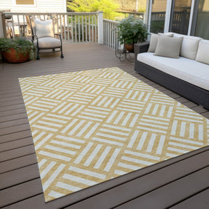 Homeroots 3' Artichoke Green Geometric Washable Area Rug - Stylish Indoor/Outdoor Design For Any Space 3' X 5' Polyester 578736