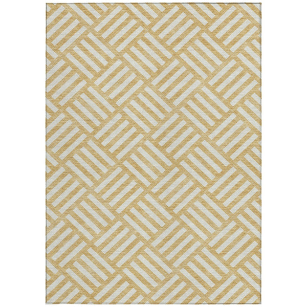 Homeroots 3' Artichoke Green Geometric Washable Area Rug - Stylish Indoor/Outdoor Design For Any Space 5' X 8' Polyester 578737