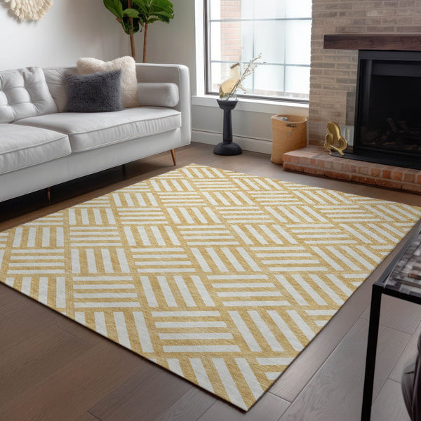 Homeroots 3' Artichoke Green Geometric Washable Area Rug - Stylish Indoor/Outdoor Design For Any Space 8' X 10' Polyester 578739