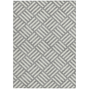 Homeroots 3' Artichoke Green Geometric Washable Area Rug - Stylish Indoor/Outdoor Design For Any Space 3' X 5' Polyester 578742