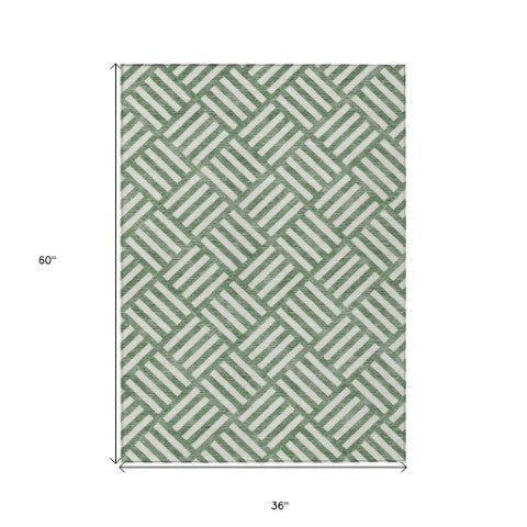 Homeroots 3' Artichoke Green Geometric Washable Area Rug - Stylish Indoor/Outdoor Design For Any Space 3' X 5' Polyester 578748