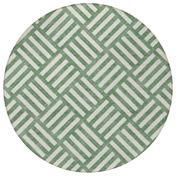 Homeroots 3' Artichoke Green Geometric Washable Area Rug - Stylish Indoor/Outdoor Design For Any Space 8' Round Polyester 578750