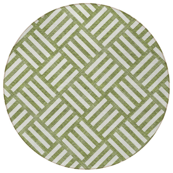 Homeroots 3' Artichoke Green Geometric Washable Area Rug - Stylish Indoor/Outdoor Design For Any Space 8' Round Polyester 578780