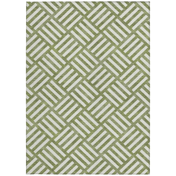 Homeroots 3' Artichoke Green Geometric Washable Area Rug - Stylish Indoor/Outdoor Design For Any Space 10' X 14' Polyester 578783