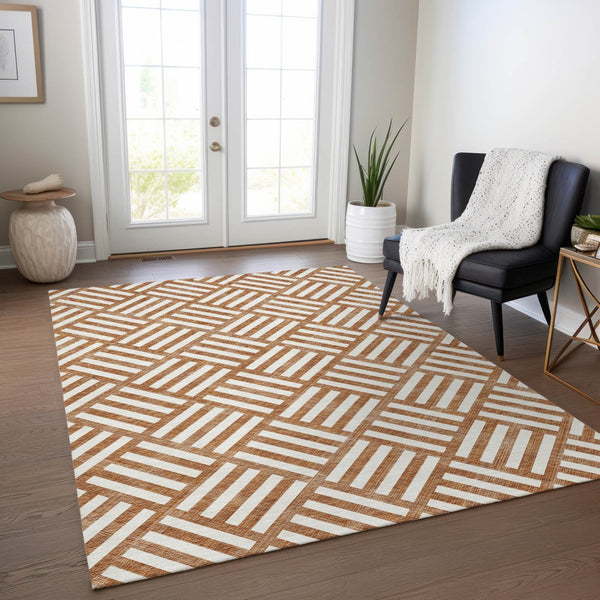 Homeroots 3' Artichoke Green Geometric Washable Area Rug - Stylish Indoor/Outdoor Design For Any Space 5' X 8' Polyester 578791