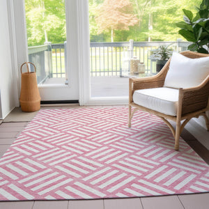Homeroots 3' Artichoke Green Geometric Washable Area Rug - Stylish Indoor/Outdoor Design For Any Space 3' X 5' Polyester 578796