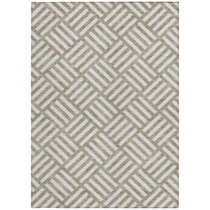 Homeroots 3' Artichoke Green Geometric Washable Area Rug - Stylish Indoor/Outdoor Design For Any Space 3' X 5' Polyester 578820