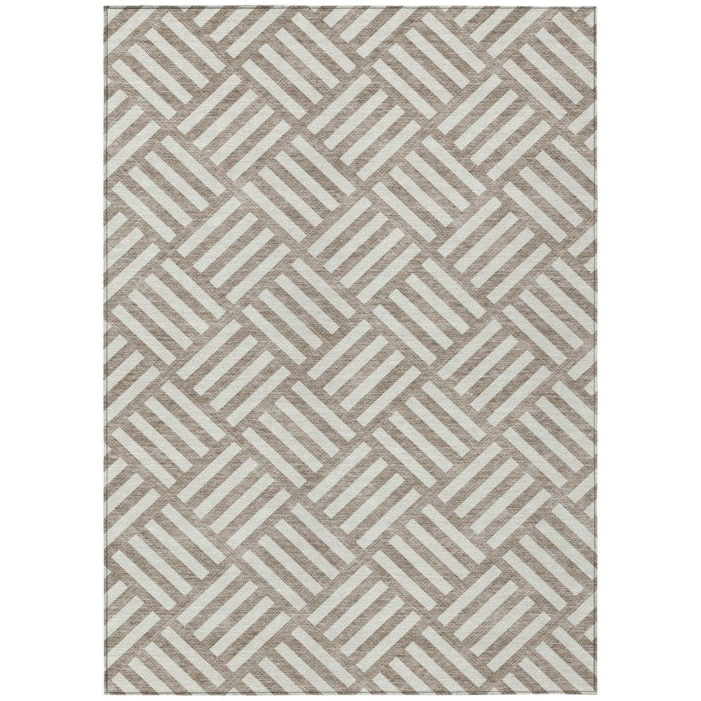 HomeRoots 5' Stylish Taupe and Ivory Geometric Washable Area Rug for Indoor and Outdoor Living Spaces 5' X 8' 578821