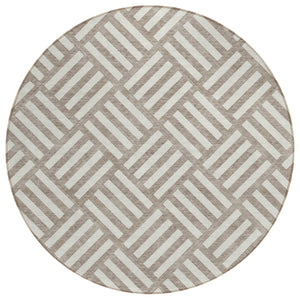 HomeRoots 5' Stylish Taupe and Ivory Geometric Washable Area Rug for Indoor and Outdoor Living Spaces 8' Round 578822