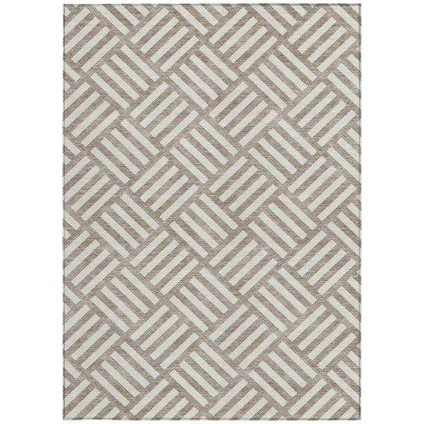 Homeroots 3' Artichoke Green Geometric Washable Area Rug - Stylish Indoor/Outdoor Design For Any Space 8' X 10' Polyester 578823