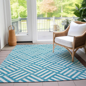 Homeroots 3' Artichoke Green Geometric Washable Area Rug - Stylish Indoor/Outdoor Design For Any Space 5' X 8' Polyester 578827