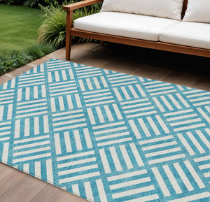 Homeroots 3' Artichoke Green Geometric Washable Area Rug - Stylish Indoor/Outdoor Design For Any Space 9' X 12' Polyester 578830