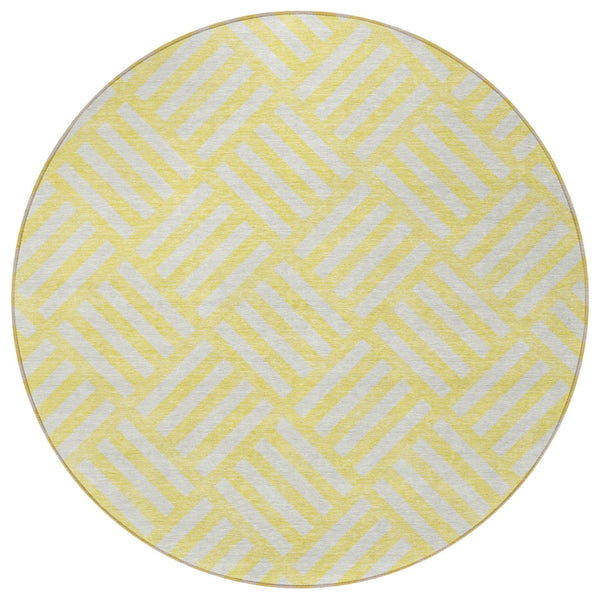 Homeroots 3' Artichoke Green Geometric Washable Area Rug - Stylish Indoor/Outdoor Design For Any Space 8' Round Polyester 578834