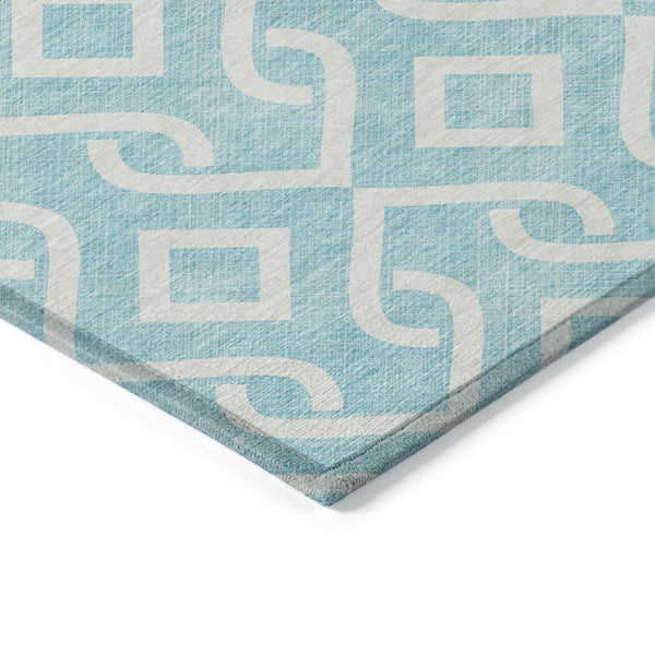Homeroots 3' Aqua And Ivory Geometric Washable Area Rug - Perfect For Indoor Or Outdoor Spaces, Durable Design! 5' X 8' Polyester 578839