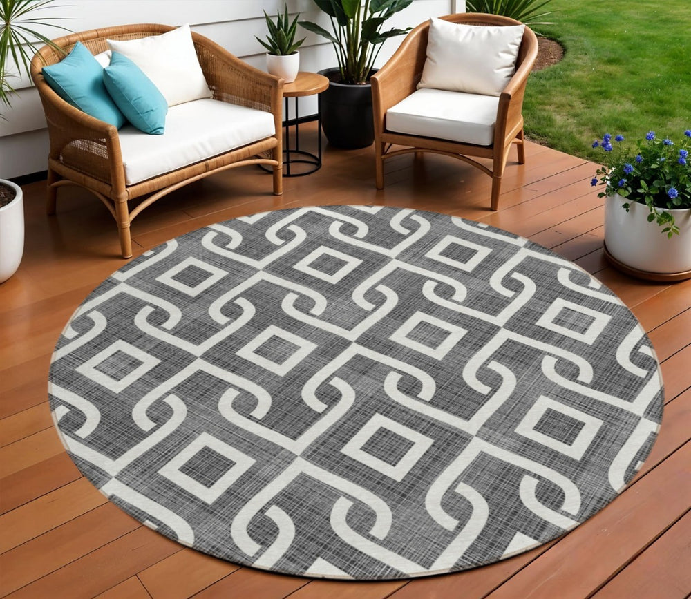 HomeRoots 5' Stylish Black and Ivory Geometric Area Rug - Durable, Washable, Perfect for Indoor & Outdoor Use 8' Round 578852