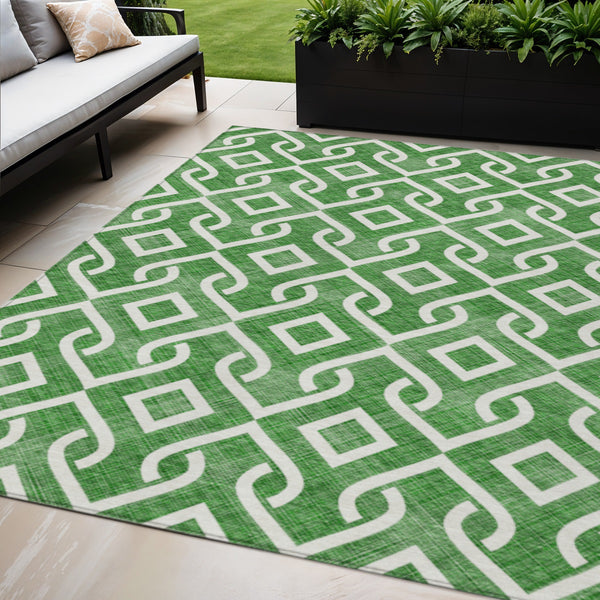 Homeroots 3' Aqua And Ivory Geometric Washable Area Rug - Perfect For Indoor Or Outdoor Spaces, Durable Design! 5' X 8' Polyester 578881