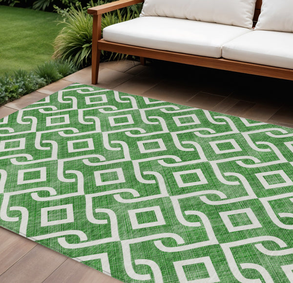 Homeroots 3' Aqua And Ivory Geometric Washable Area Rug - Perfect For Indoor Or Outdoor Spaces, Durable Design! 9' X 12' Polyester 578884