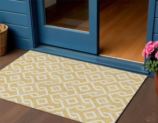 Homeroots 3' Aqua And Ivory Geometric Washable Area Rug - Perfect For Indoor Or Outdoor Spaces, Durable Design! 3' X 5' Polyester 578886