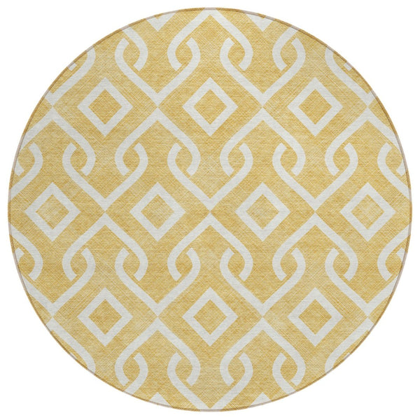 HomeRoots 5' Gold and Ivory Geometric Area Rug - Stylish, Washable Design for Indoor and Outdoor Spaces 8' Round 578888