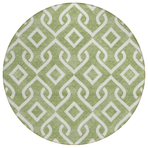 HomeRoots 5' Geometric Green and Ivory Area Rug - Durable, Washable, Modern Design for Indoor and Outdoor Use 8' Round 578900