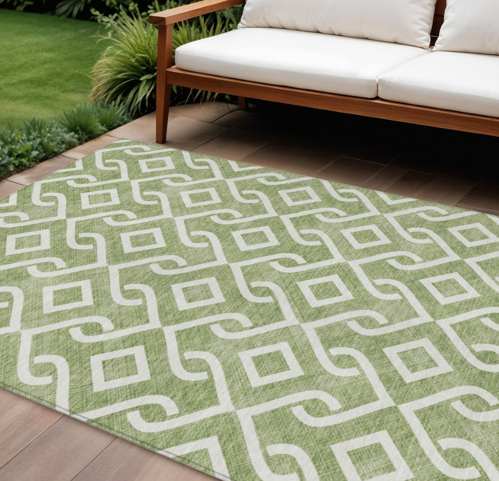 HomeRoots 9' Modern Green and Ivory Geometric Indoor/Outdoor Area Rug - Durable, Washable, Versatile Design 9' X 12' 578902