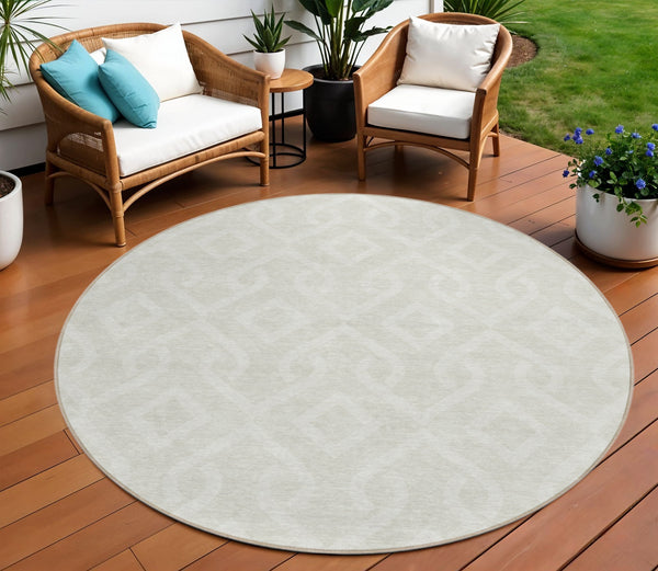 Homeroots 3' Aqua And Ivory Geometric Washable Area Rug - Perfect For Indoor Or Outdoor Spaces, Durable Design! 8' Round Polyester 578906