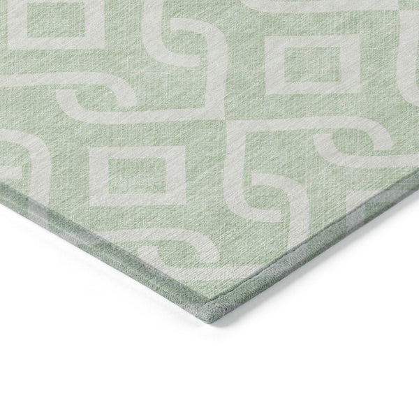 Homeroots 3' Aqua And Ivory Geometric Washable Area Rug - Perfect For Indoor Or Outdoor Spaces, Durable Design! 5' X 8' Polyester 578917