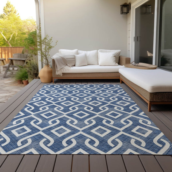 Homeroots 3' Aqua And Ivory Geometric Washable Area Rug - Perfect For Indoor Or Outdoor Spaces, Durable Design! 3' X 5' Polyester 578922