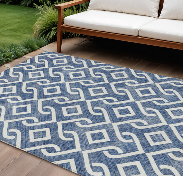 Homeroots 3' Aqua And Ivory Geometric Washable Area Rug - Perfect For Indoor Or Outdoor Spaces, Durable Design! 10' X 14' Polyester 578927