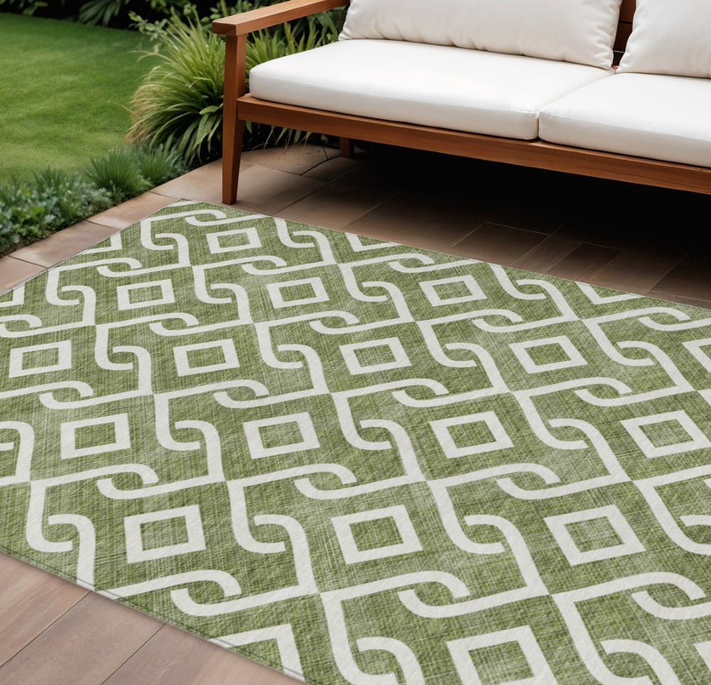 HomeRoots 9' Stylish Olive Green and Ivory Geometric Indoor Outdoor Rug – Durable, Washable, Versatile Décor Solution 9' X 12' 578932