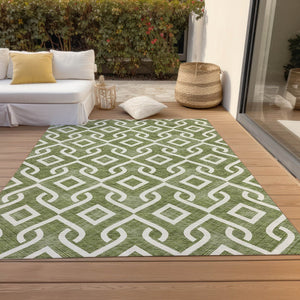 Homeroots 3' Aqua And Ivory Geometric Washable Area Rug - Perfect For Indoor Or Outdoor Spaces, Durable Design! 10' X 14' Polyester 578933