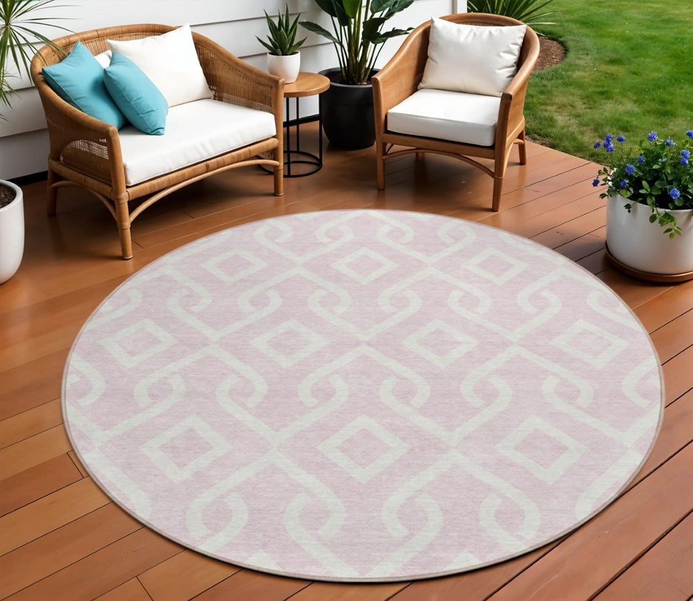 HomeRoots 5' Pink and Ivory Geometric Area Rug - Stylish, Washable Design for Indoor/Outdoor Versatility 8' Round 578942