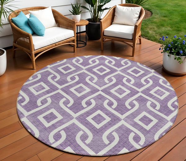 Homeroots 3' Aqua And Ivory Geometric Washable Area Rug - Perfect For Indoor Or Outdoor Spaces, Durable Design! 8' Round Polyester 578948
