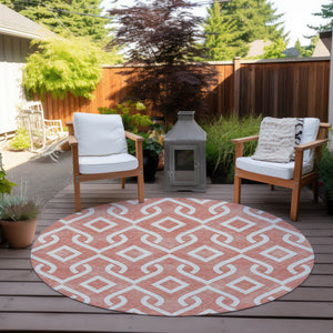 Homeroots 3' Aqua And Ivory Geometric Washable Area Rug - Perfect For Indoor Or Outdoor Spaces, Durable Design! 8' Round Polyester 578960