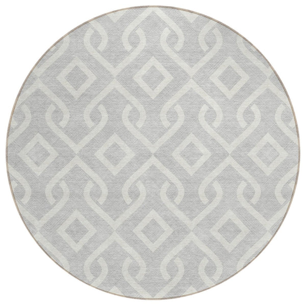 HomeRoots 5' Stylish Silver and Ivory Geometric Washable Area Rug for Indoor and Outdoor High-Traffic Spaces 8' Round 578966