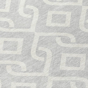 Homeroots 3' Aqua And Ivory Geometric Washable Area Rug - Perfect For Indoor Or Outdoor Spaces, Durable Design! 8' Round Polyester 578966