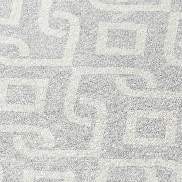 Homeroots 3' Aqua And Ivory Geometric Washable Area Rug - Perfect For Indoor Or Outdoor Spaces, Durable Design! 8' Round Polyester 578966