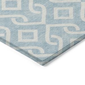 Homeroots 3' Aqua And Ivory Geometric Washable Area Rug - Perfect For Indoor Or Outdoor Spaces, Durable Design! 8' Round Polyester 578972