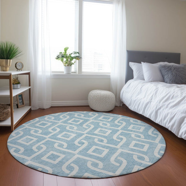 Homeroots 3' Aqua And Ivory Geometric Washable Area Rug - Perfect For Indoor Or Outdoor Spaces, Durable Design! 8' Round Polyester 578972