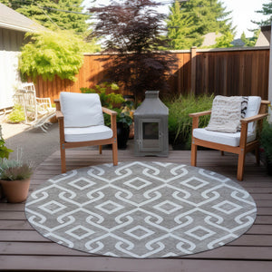 Homeroots 3' Aqua And Ivory Geometric Washable Area Rug - Perfect For Indoor Or Outdoor Spaces, Durable Design! 8' Round Polyester 578978