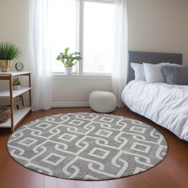Homeroots 3' Aqua And Ivory Geometric Washable Area Rug - Perfect For Indoor Or Outdoor Spaces, Durable Design! 8' Round Polyester 578978