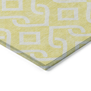 Homeroots 3' Aqua And Ivory Geometric Washable Area Rug - Perfect For Indoor Or Outdoor Spaces, Durable Design! 3' X 5' Polyester 578988