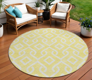 Homeroots 3' Aqua And Ivory Geometric Washable Area Rug - Perfect For Indoor Or Outdoor Spaces, Durable Design! 8' Round Polyester 578990