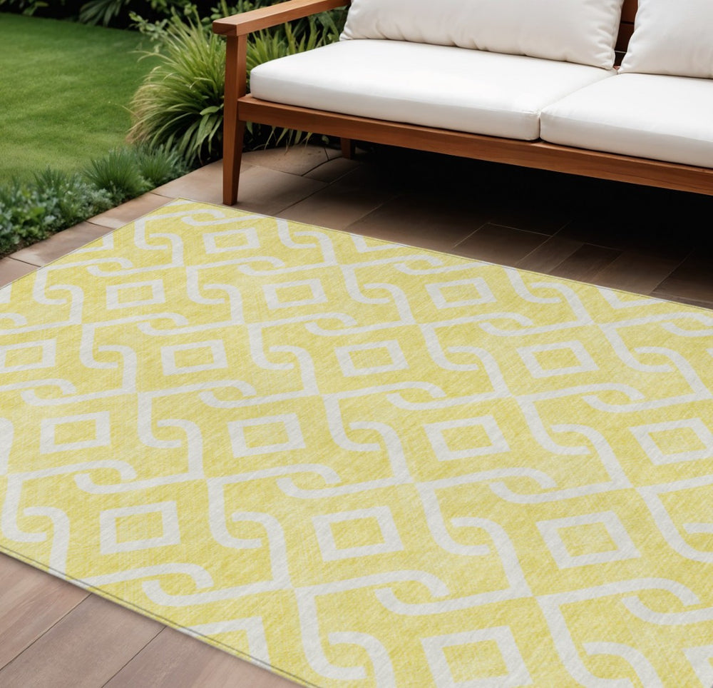 HomeRoots 9' Bold Yellow and Ivory Geometric Indoor Outdoor Area Rug – Durable, Washable, and Stylish Design 9' X 12' 578992