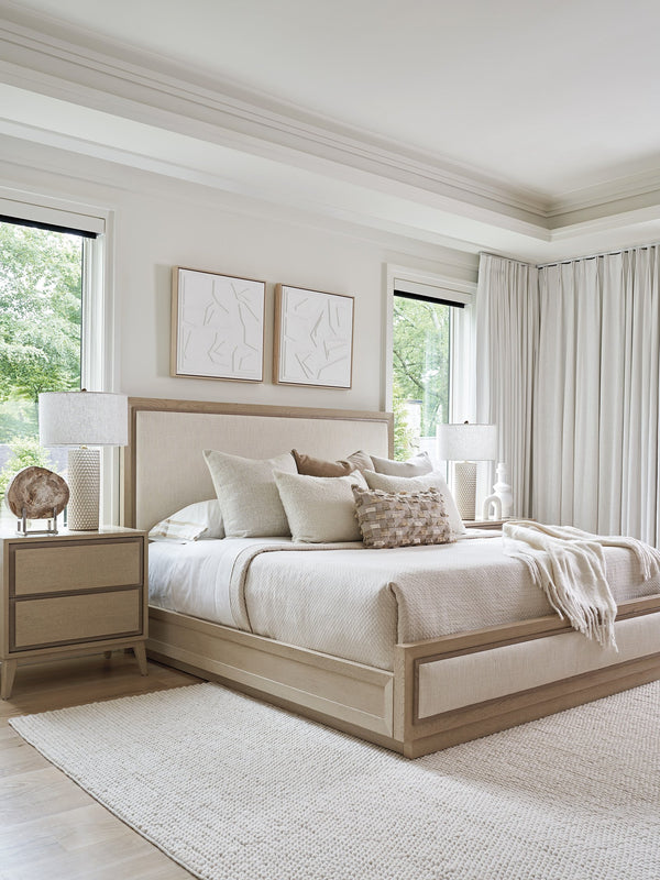 Lexington Tommy Bahama Home Grayson Upholstered Bed: Contemporary Design With Elegant Shadow Finish And Luxe Textured Fabric Sand Drift  578-144c