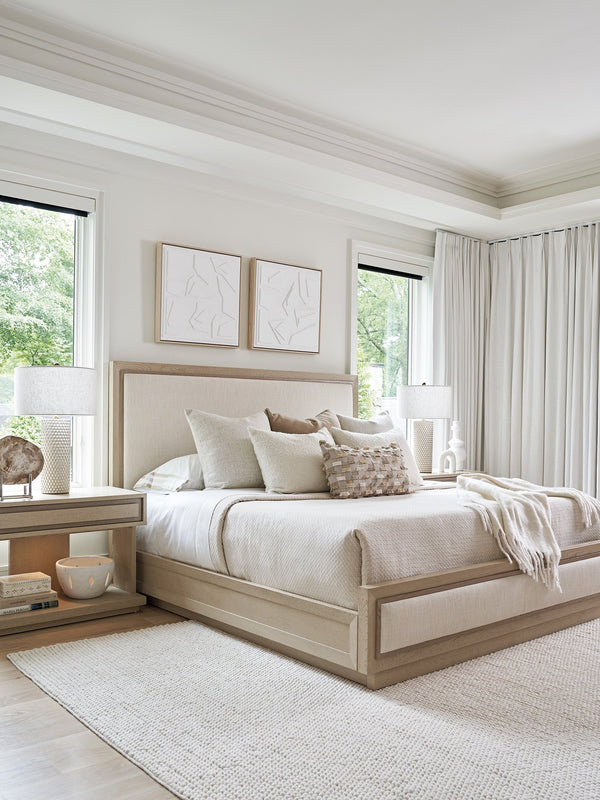 Lexington Tommy Bahama Home Grayson Upholstered Bed: Contemporary Design With Elegant Shadow Finish And Luxe Textured Fabric Sand Drift  578-144c