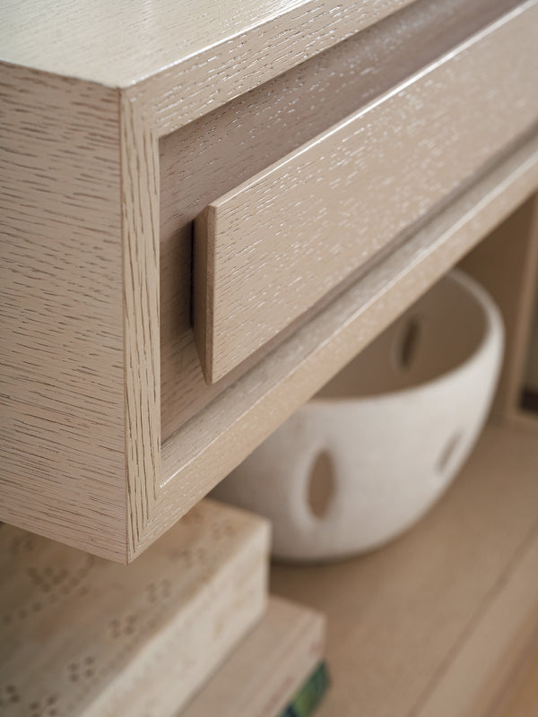 Lexington Tommy Bahama Home Gavin Nightstand: Modern Design With Touch Led Lighting, Soft-close Drawer & Open Storage Compartment Sand Drift  578-622