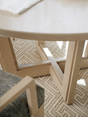 Lexington Tommy Bahama Home Hanson Round Dining Table - Elegant White Oak Design With Wavy Glass, Perfect For Contemporary Spaces Sand Drift  578-875c