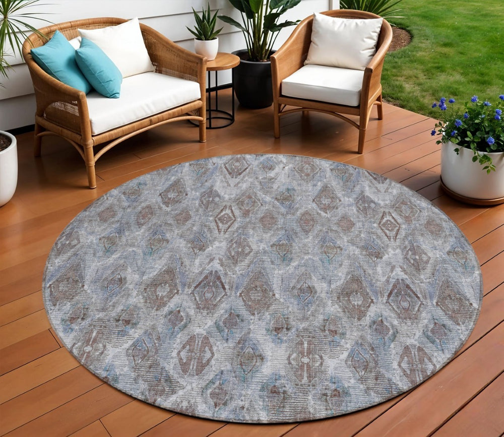HomeRoots 5' Sky Blue and Silver Geometric Area Rug – Stylish, Washable Design for Indoor and Outdoor Spaces 8' Round 579002
