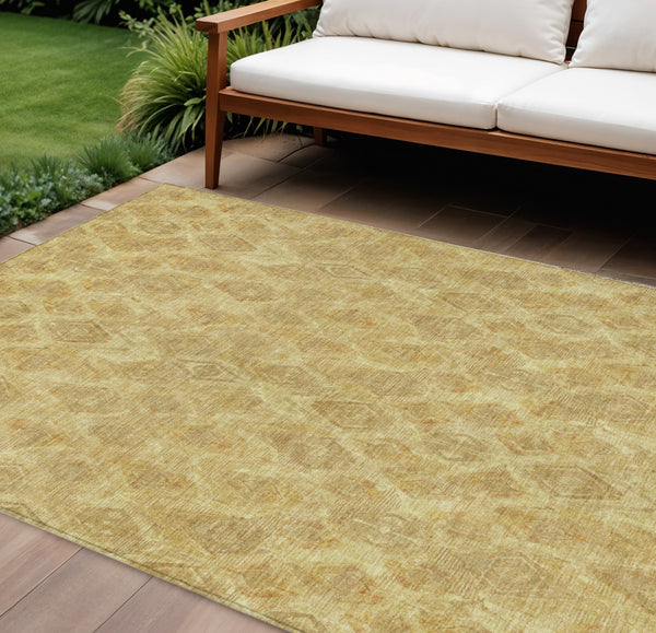 Homeroots 3' Stylish Beige Taupe Geometric Washable Area Rug For Indoor And Outdoor Spaces, Durable Design 8' X 10' Polyester 579009